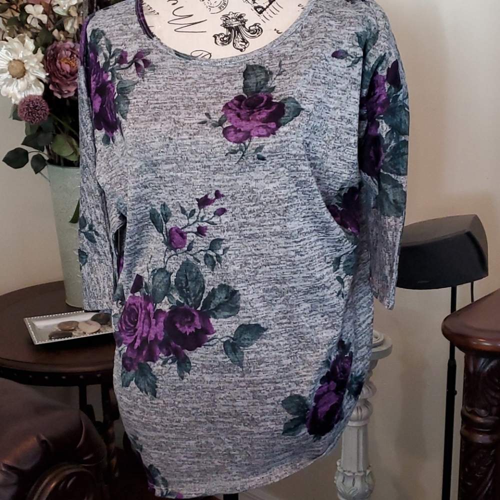 COPY - Bobbie Brooks light sweater gray purple